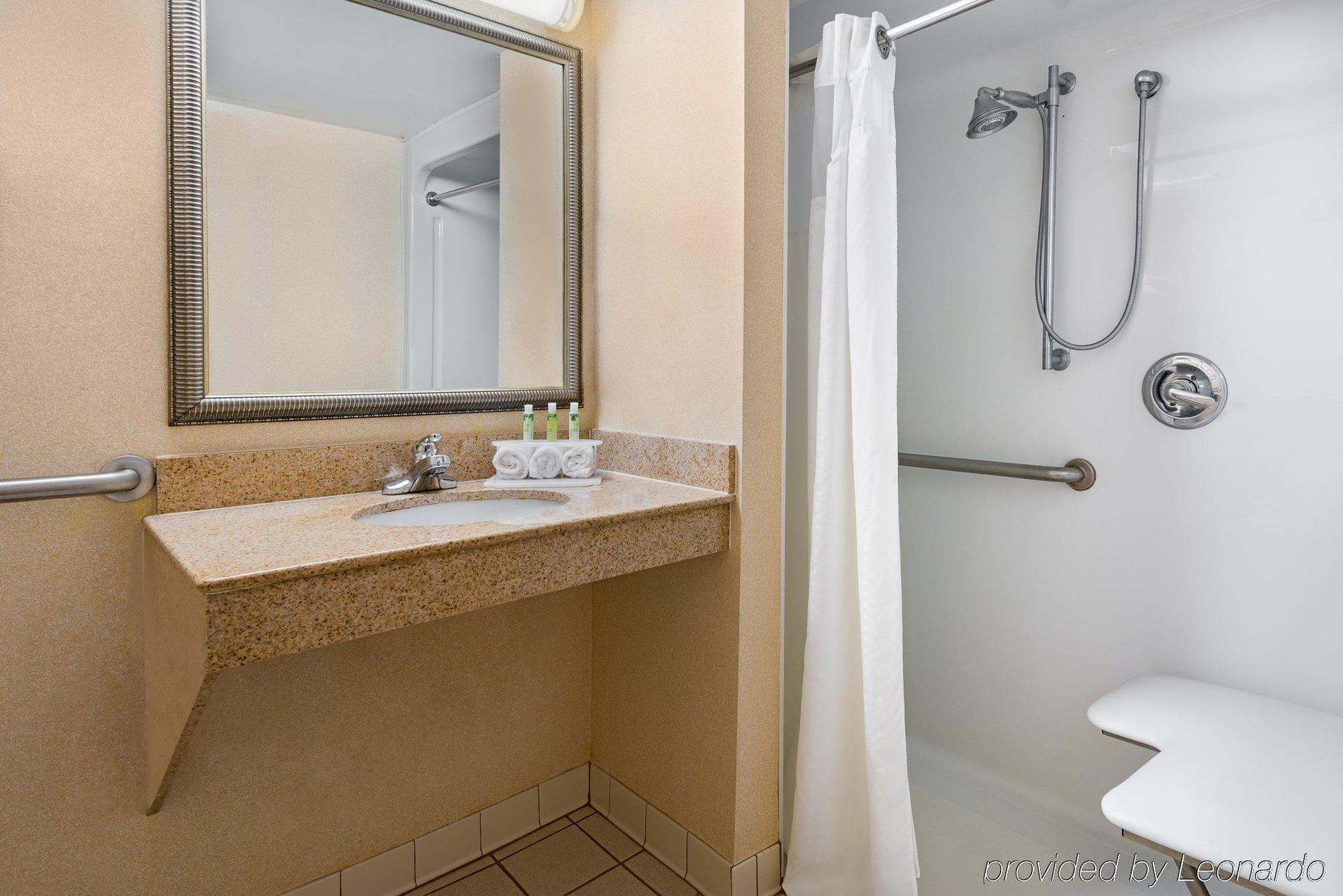 Holiday Inn Express Richmond-Mechanicsville By Ihg Exterior photo